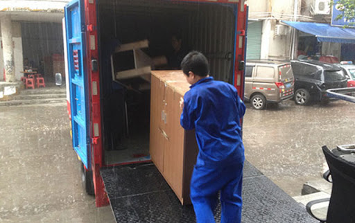 雨天無錫設備搬運該如何進行操作？